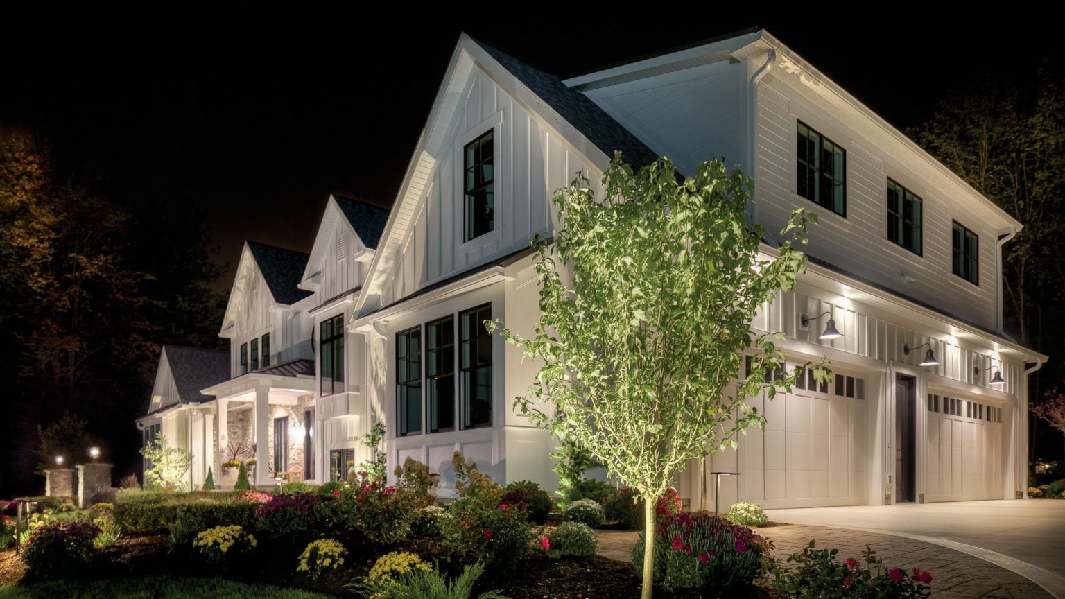 Residential Landscape Lighting for a Modern Farmhouse